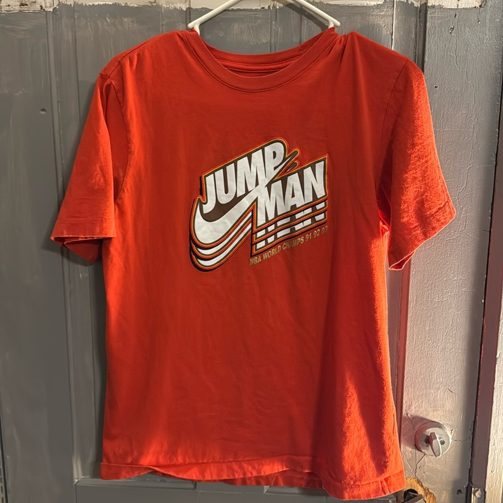 Jordan jump man tshirt